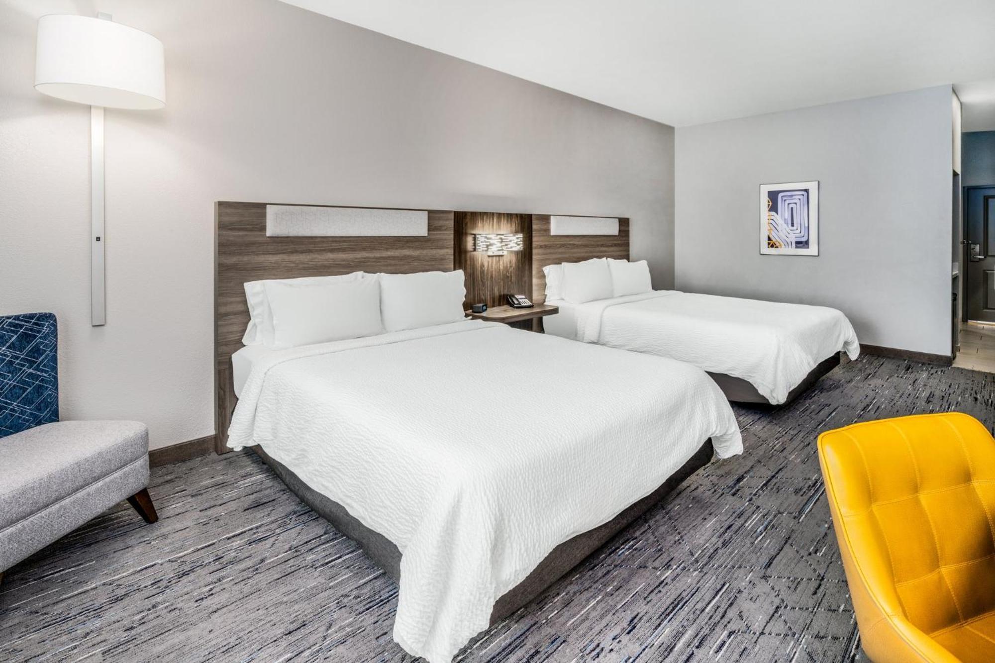 Holiday Inn Express - Colorado Springs - First & Main By Ihg Екстериор снимка