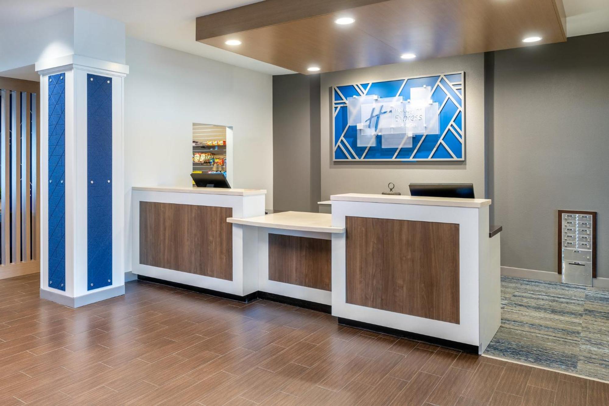 Holiday Inn Express - Colorado Springs - First & Main By Ihg Екстериор снимка