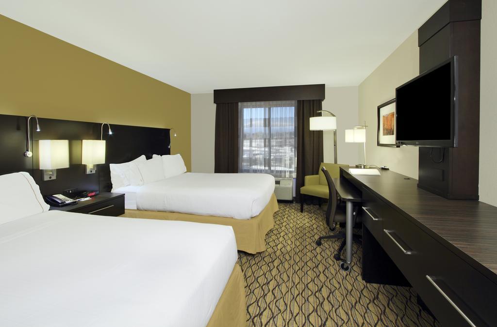 Holiday Inn Express - Colorado Springs - First & Main By Ihg Стая снимка